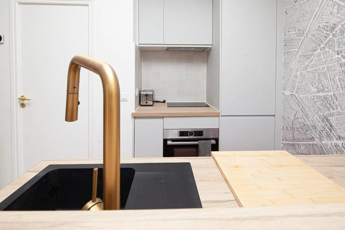 Paris 15 - Tour Montparnasse - Bd Pasteur - 2 Pieces Apartment 0*,